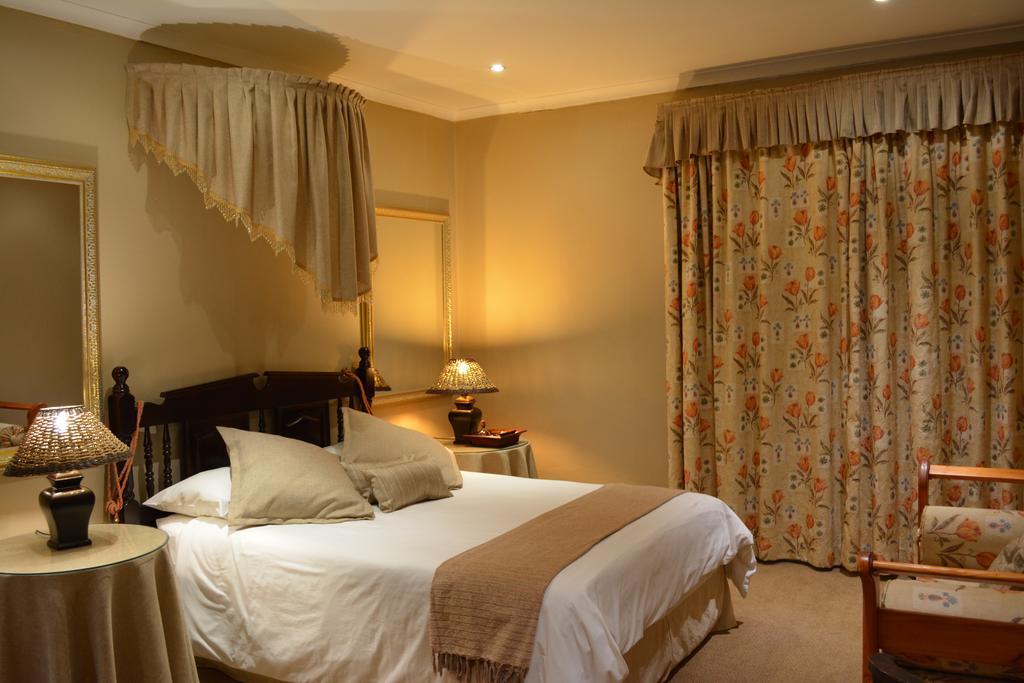 Le Chateau Guest House And Conference Centre Kempton Park Exterior foto